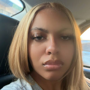 Meet your Posher, Kamia